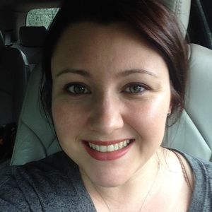 Meet your Posher, Leslie